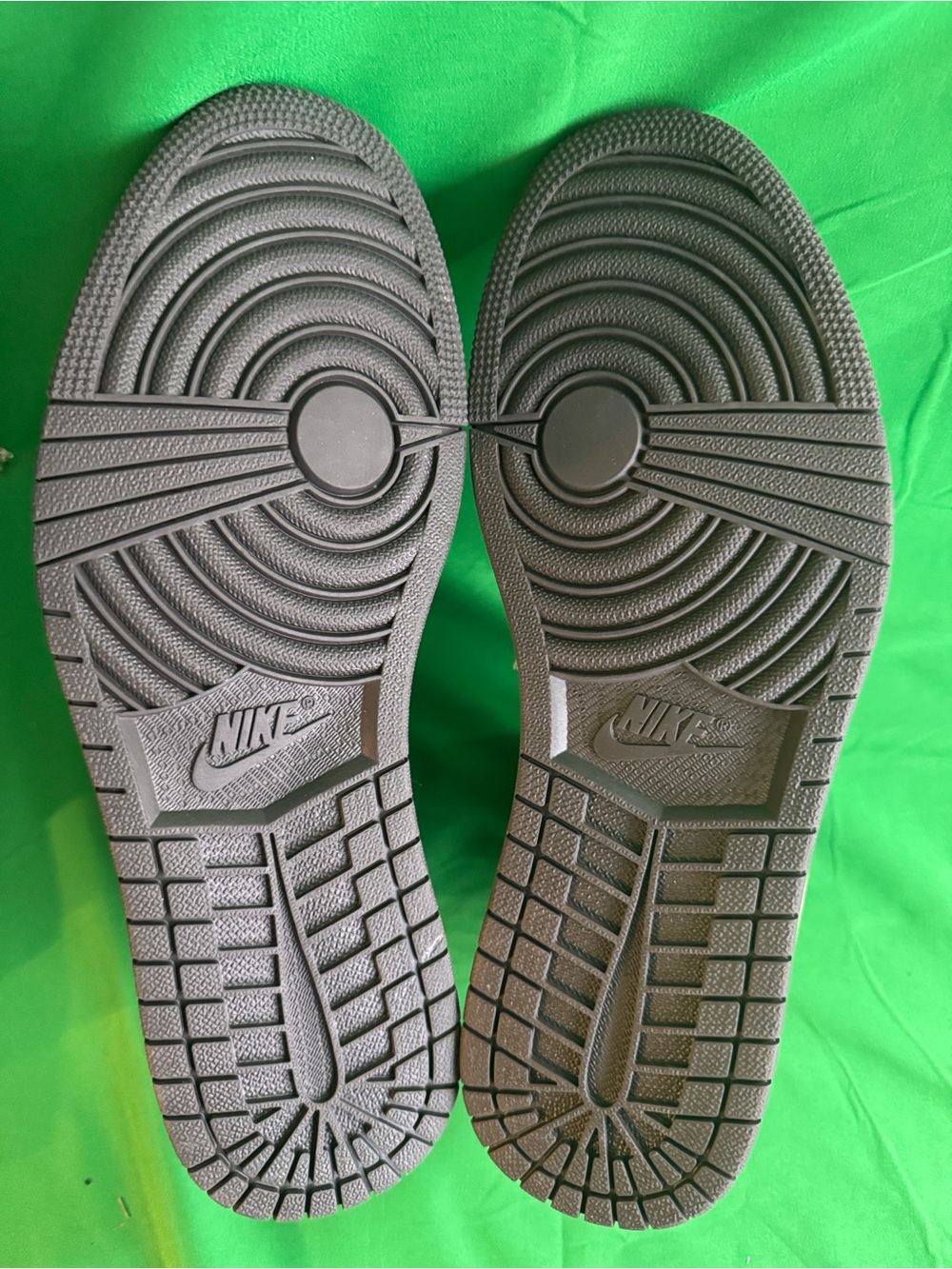 New! Travis Scott x Air Jordan 1 Retro High OG 'Mocha', a highly sought collab! - Picture 9 of 9